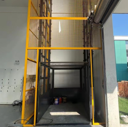 靖安导轨式升降机助力物流园破解运输难题